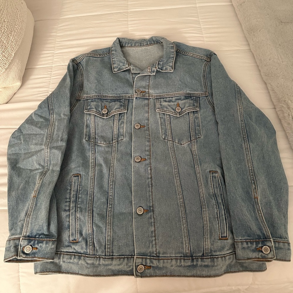 Brandy Melville Light Wash Denim Oversized Jacket